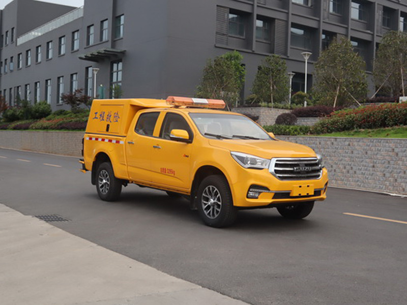 國(guó)六五十鈴皮卡救險(xiǎn)車